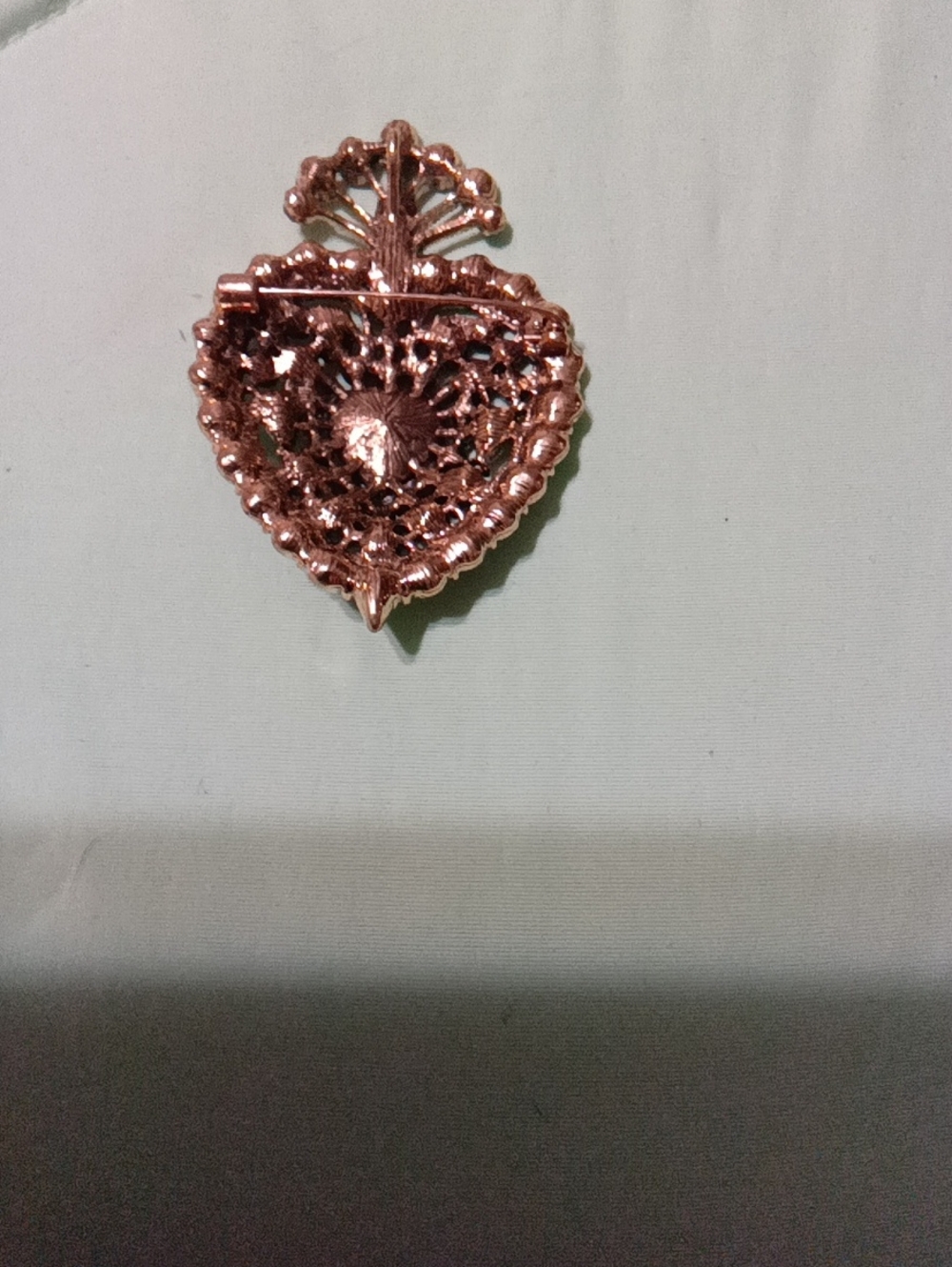 Vintage -style Multicolor Crystal Heart Brooch - Picture 2 of 3